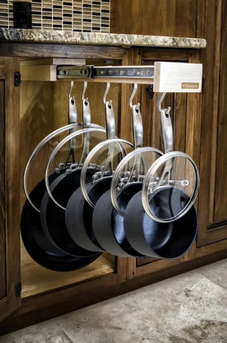 Pull-out pot and pan rack