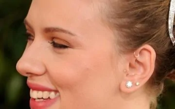 Pinna Piercing example with Scarlett Johannson