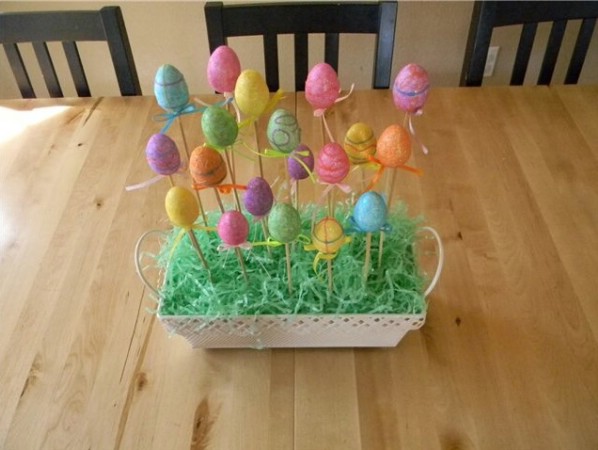 Easter egg centerpiece craft idea
