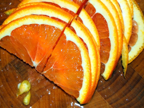 sliced oranges