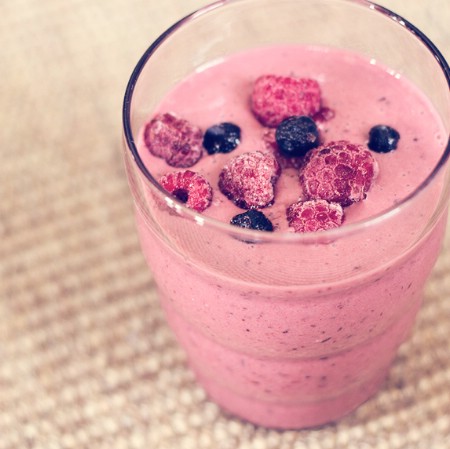 Strawberry greek smoothie