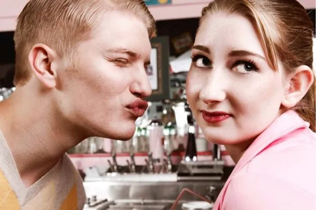 Image of a girls asking herself why does flirting make me uncomfortable