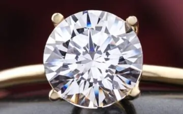 28k diamond ring switched by woman for cheaper one