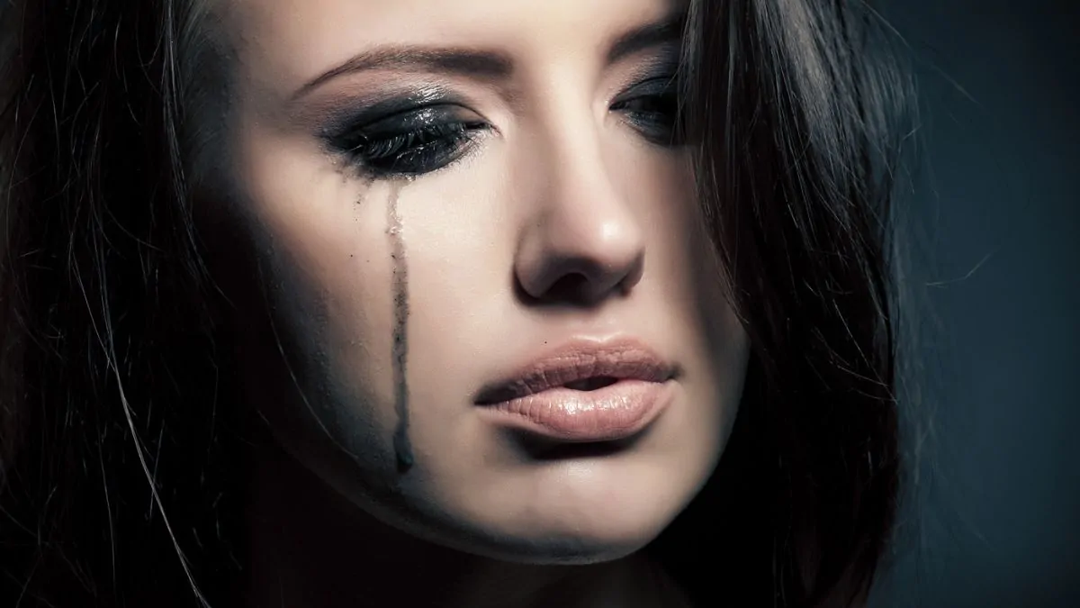 Woman crying 1200x675 1