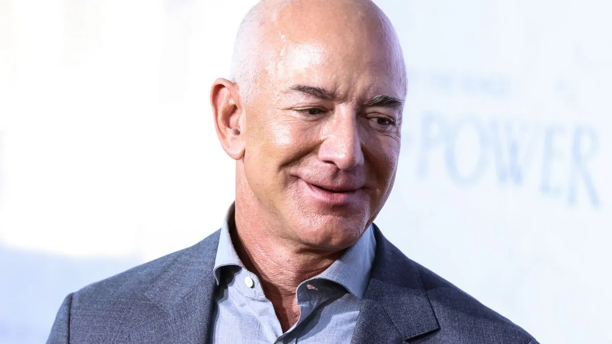 Jeff bezos 1200x675 1