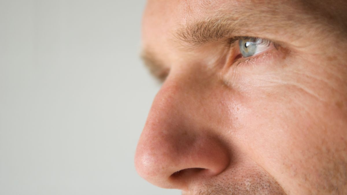 Prominent nose man 1200x675 1