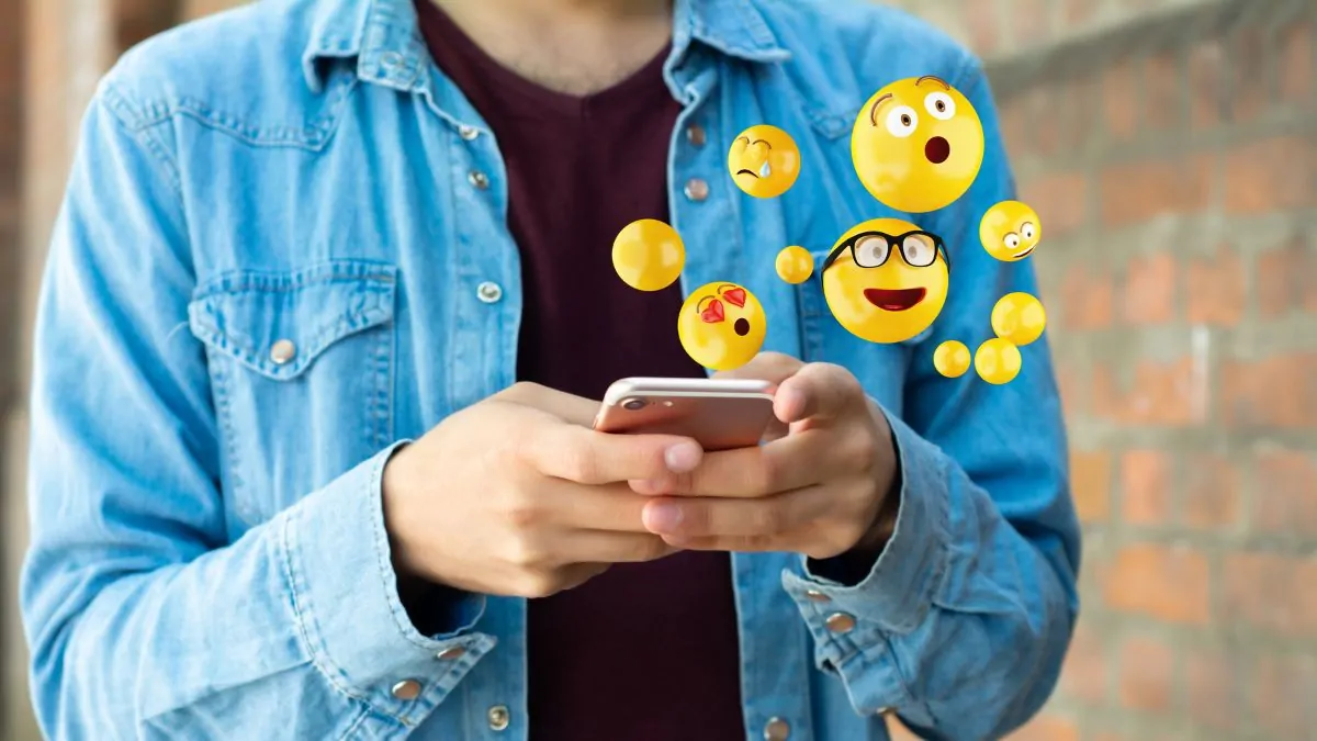 Texting emojis